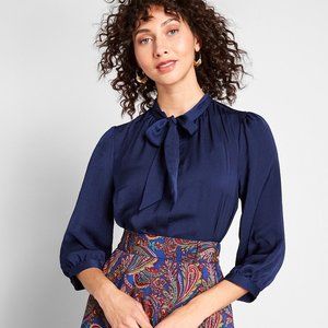 Modcloth The HBIC Blouse in Navy Size L